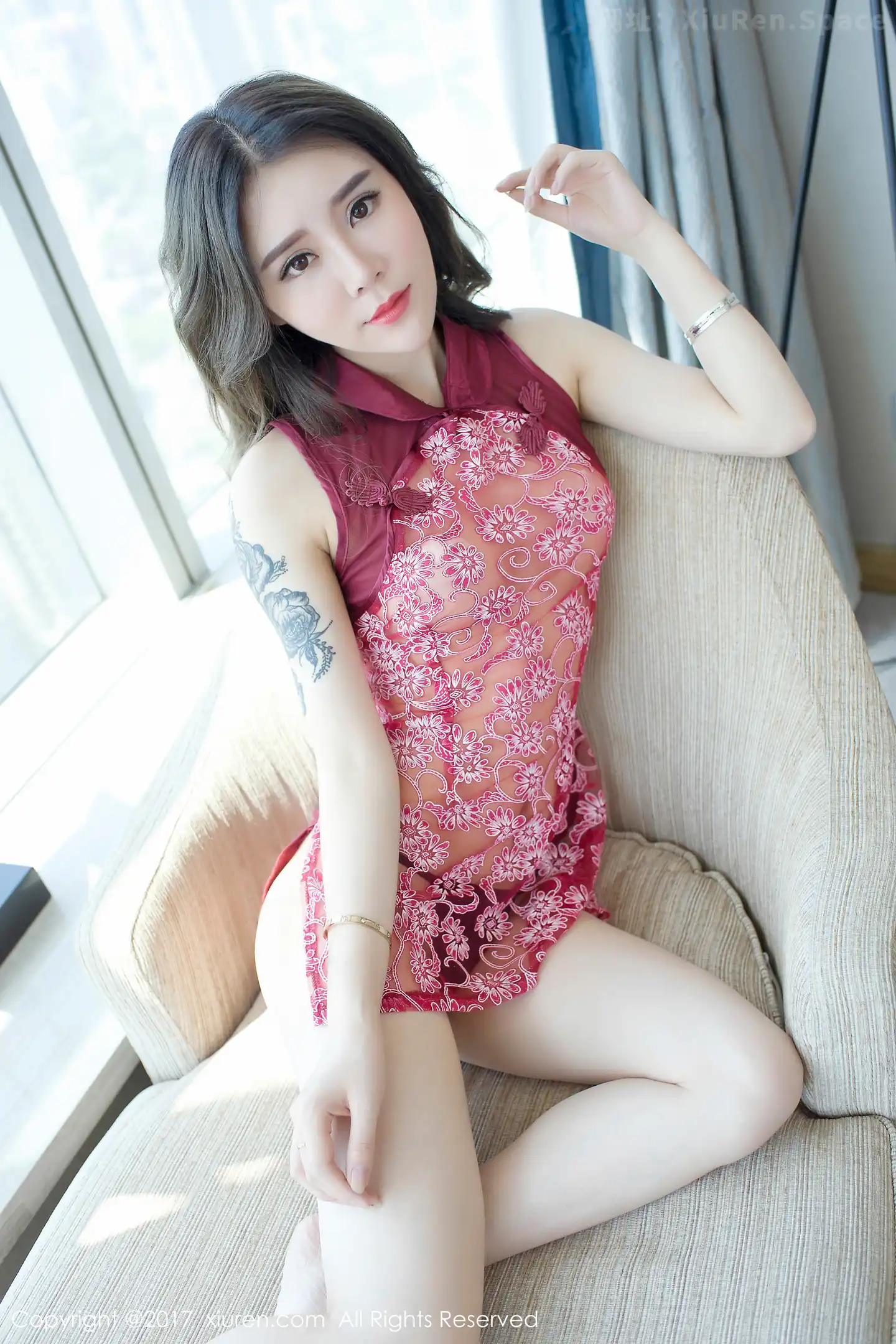 图片[2]-[XiuRen秀人网]VOL.763 嫩模爱丽莎Lisa缕空旗袍透视秀美乳浴室里高叉比基尼性感写真60P-秀人网官方网站